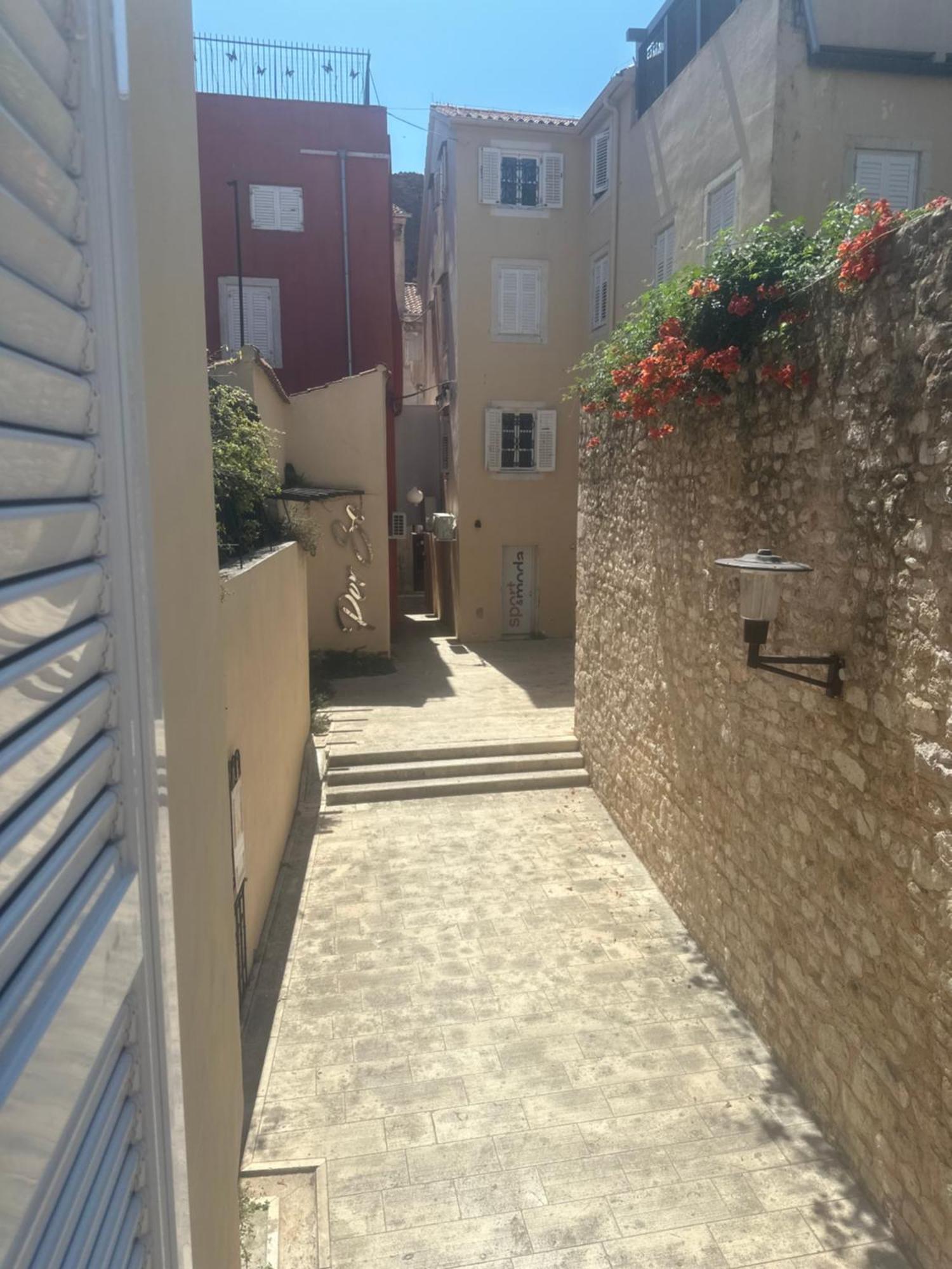 Amaro Luxury Room & Studio Apartman With Balcony Zadar Exterior photo